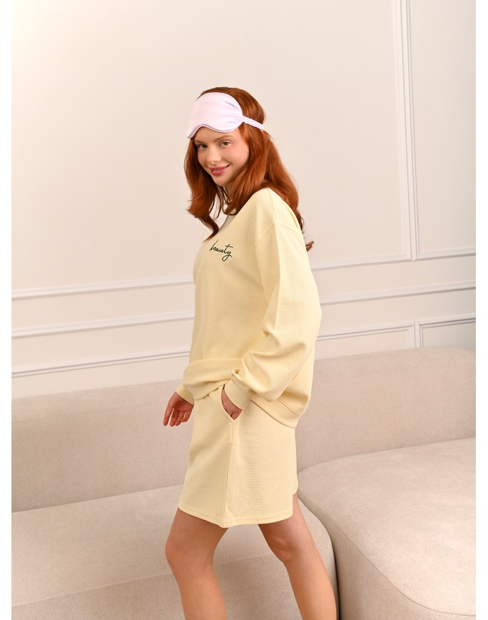 	 Женская пижама с шортами и длинным рукавом (Арт. 5292TQP)